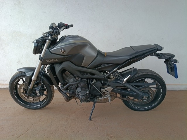 YAMAHA - MT09 ABS  2015 / 2016